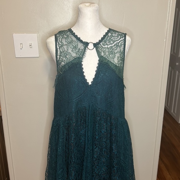Free People Don't You Dare Mini Lace Dress in Emerald Green NWT Size Small - Picture 5 of 10